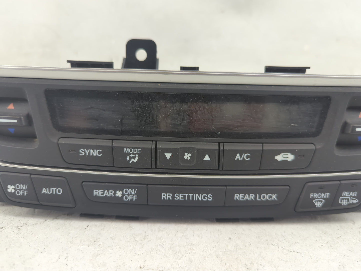 2016-2018 Honda Pilot Climate Control Module Temperature AC/Heater Replacement P/N:79600TG7A620M1 Fits Fits 2016 2017 2018 O