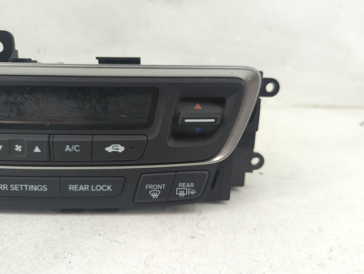2016-2018 Honda Pilot Climate Control Module Temperature AC/Heater Replacement P/N:79600TG7A620M1 Fits Fits 2016 2017 2018 O