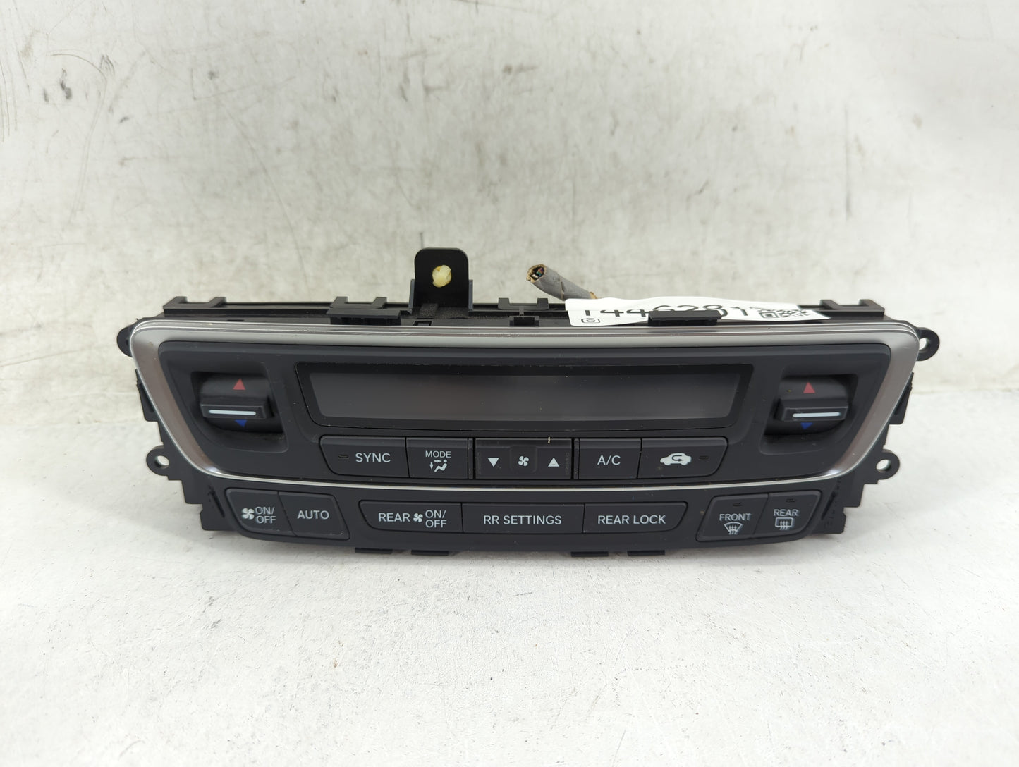 2016-2018 Honda Pilot Climate Control Module Temperature AC/Heater Replacement P/N:79600TG7A220M1 Fits Fits 2016 2017 2018 O