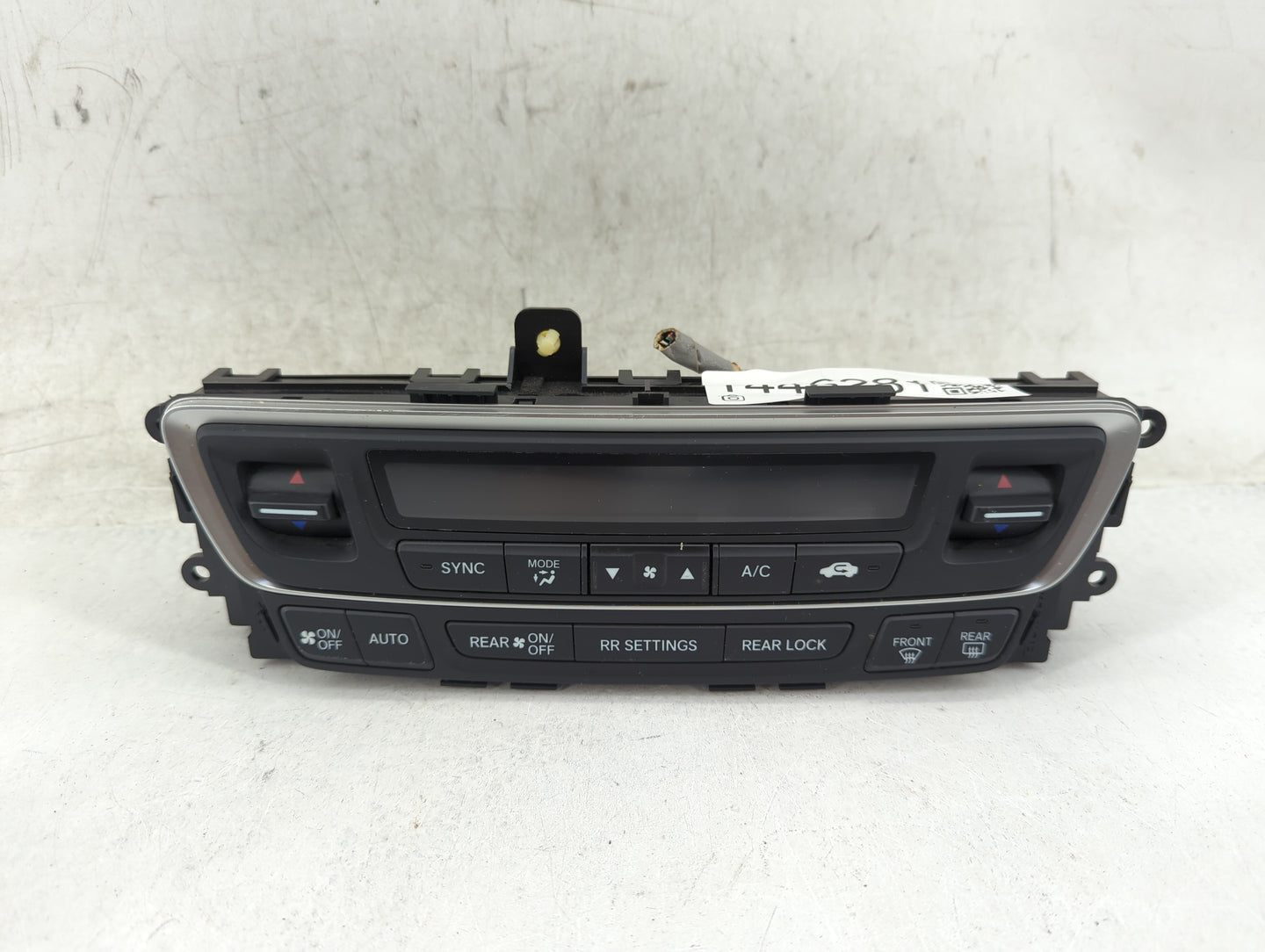 2016-2018 Honda Pilot Climate Control Module Temperature AC/Heater Replacement P/N:79600TG7A220M1 Fits Fits 2016 2017 2018 O