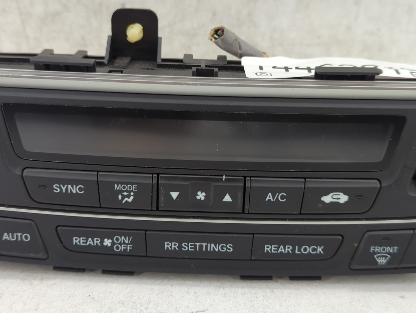 2016-2018 Honda Pilot Climate Control Module Temperature AC/Heater Replacement P/N:79600TG7A220M1 Fits Fits 2016 2017 2018 O