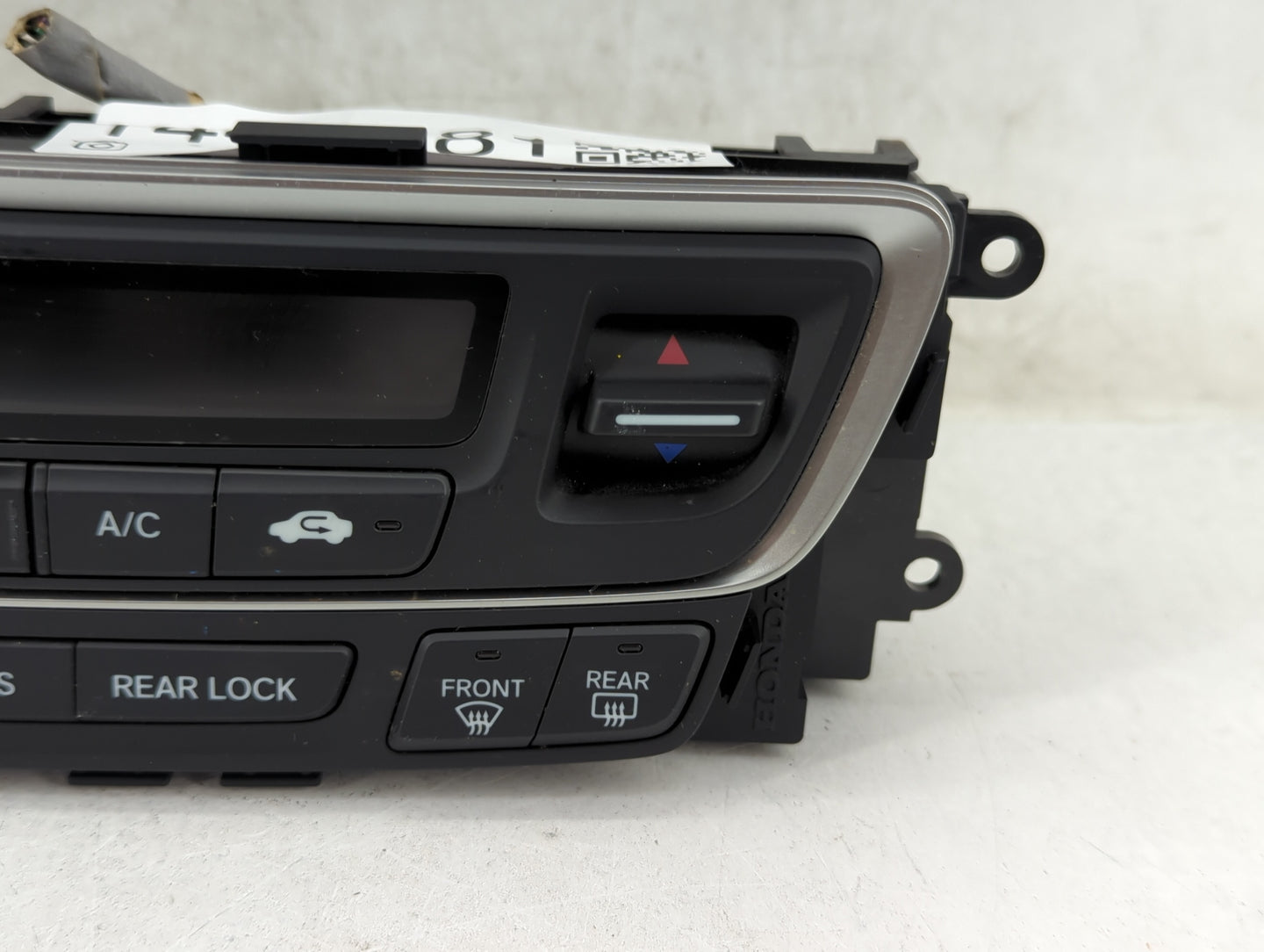 2016-2018 Honda Pilot Climate Control Module Temperature AC/Heater Replacement P/N:79600TG7A220M1 Fits Fits 2016 2017 2018 O