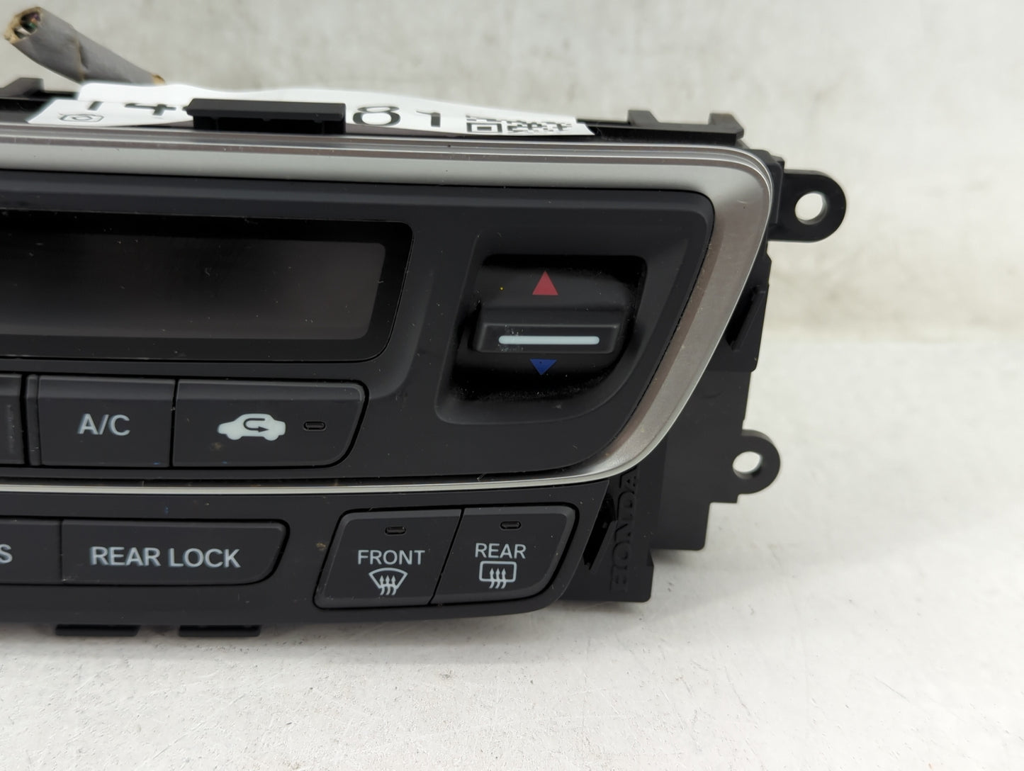 2016-2018 Honda Pilot Climate Control Module Temperature AC/Heater Replacement P/N:79600TG7A220M1 Fits Fits 2016 2017 2018 O