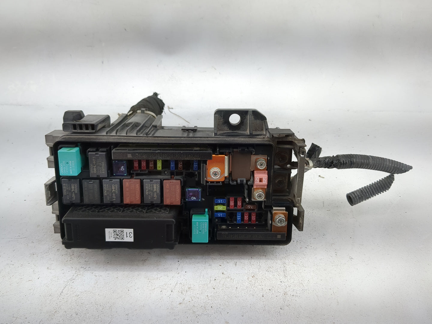 2016-2018 Honda Pilot Fusebox Fuse Box Panel Relay Module P/N:38250-T2A-A02 38250T2AA02 Fits Fits 2016 2017 2018 OEM Used Au