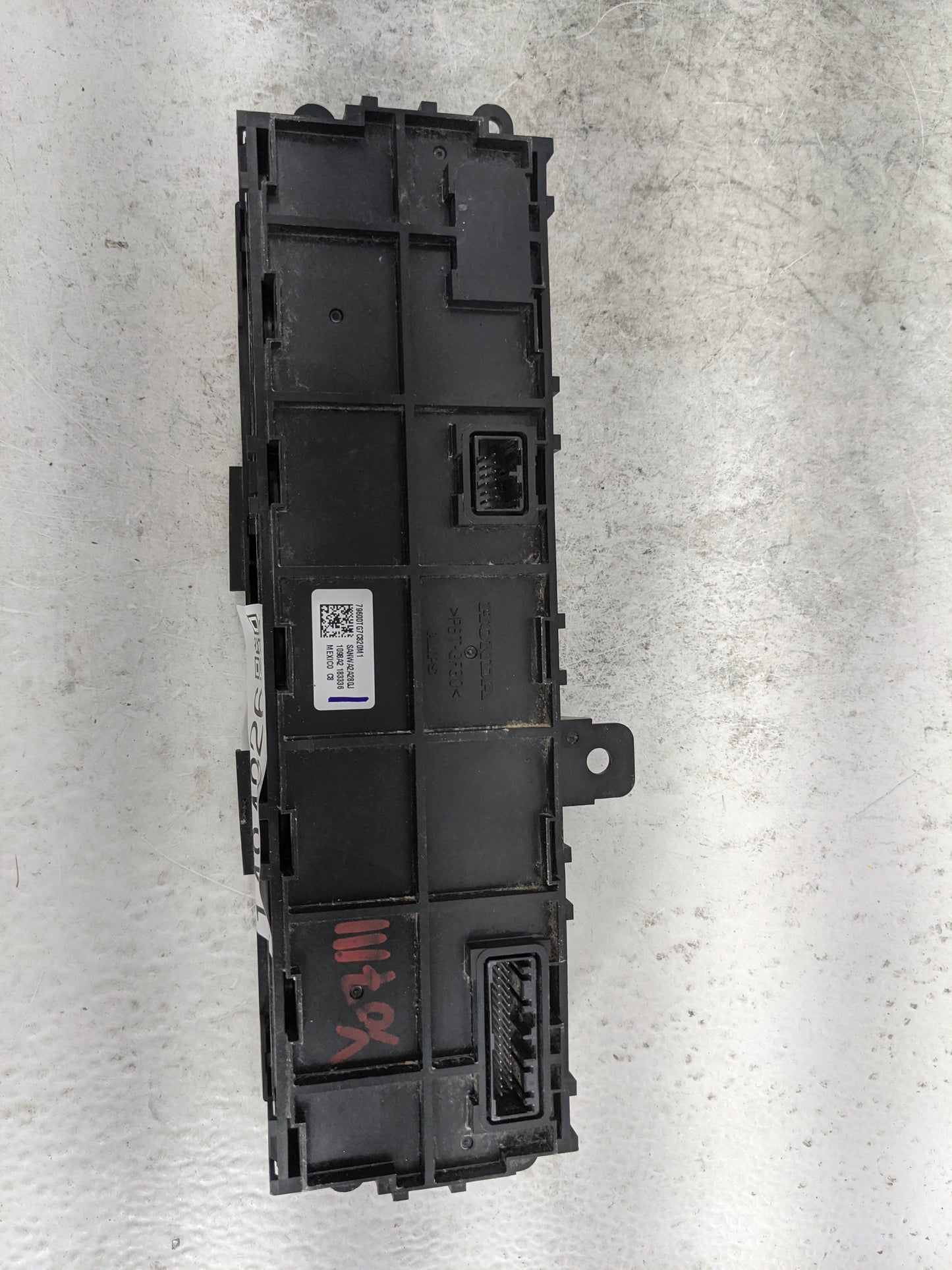 2016-2018 Honda Pilot Climate Control Module Temperature AC/Heater Replacement P/N:79600TG7C020M1 Fits Fits 2016 2017 2018 O
