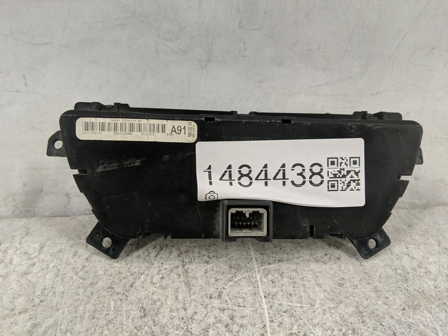 2016-2018 Honda Pilot Climate Control Module Temperature AC/Heater Replacement P/N:79650-TG7-A914-M1 Fits Fits 2016 2017 201