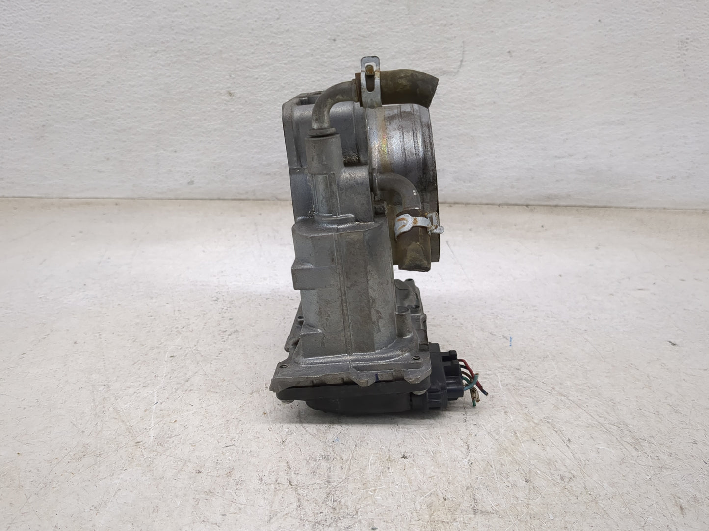 2016-2021 Honda Pilot Throttle Body P/N:1430 016731 Fits Fits 2016 2017 2018 2019 2020 2021 OEM Used Auto Parts - Oemusedaut