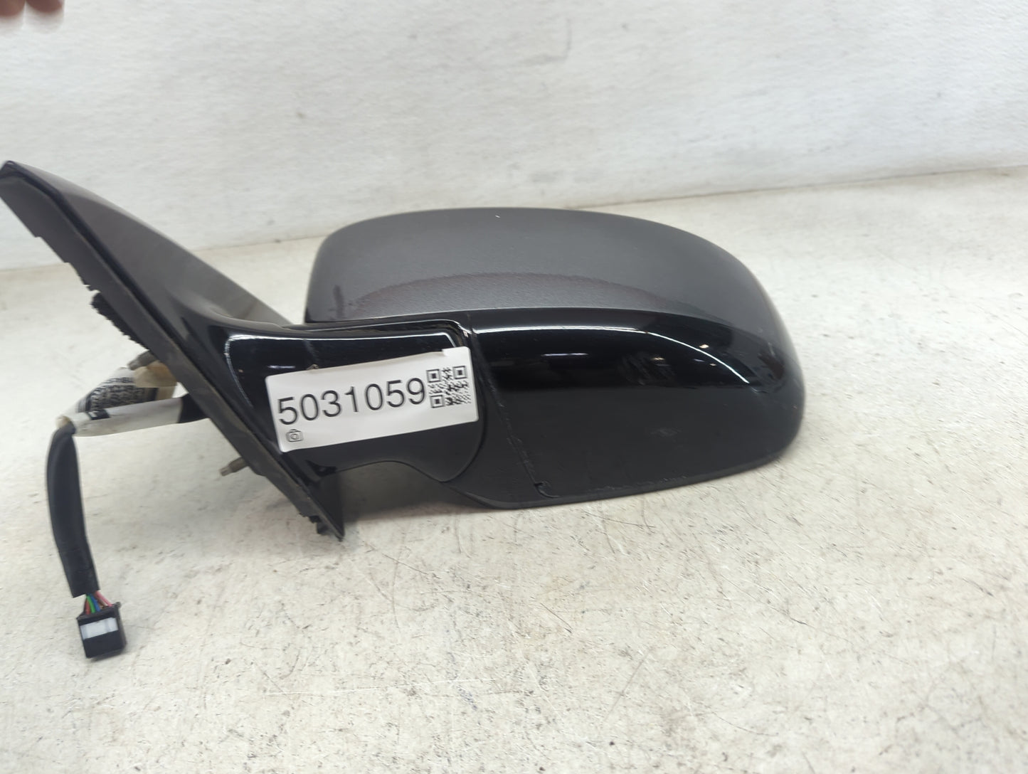 2017-2018 Honda Pilot Driver Side View Mirror - Left Door Mirror OEM Used - Oemusedautoparts1.com
