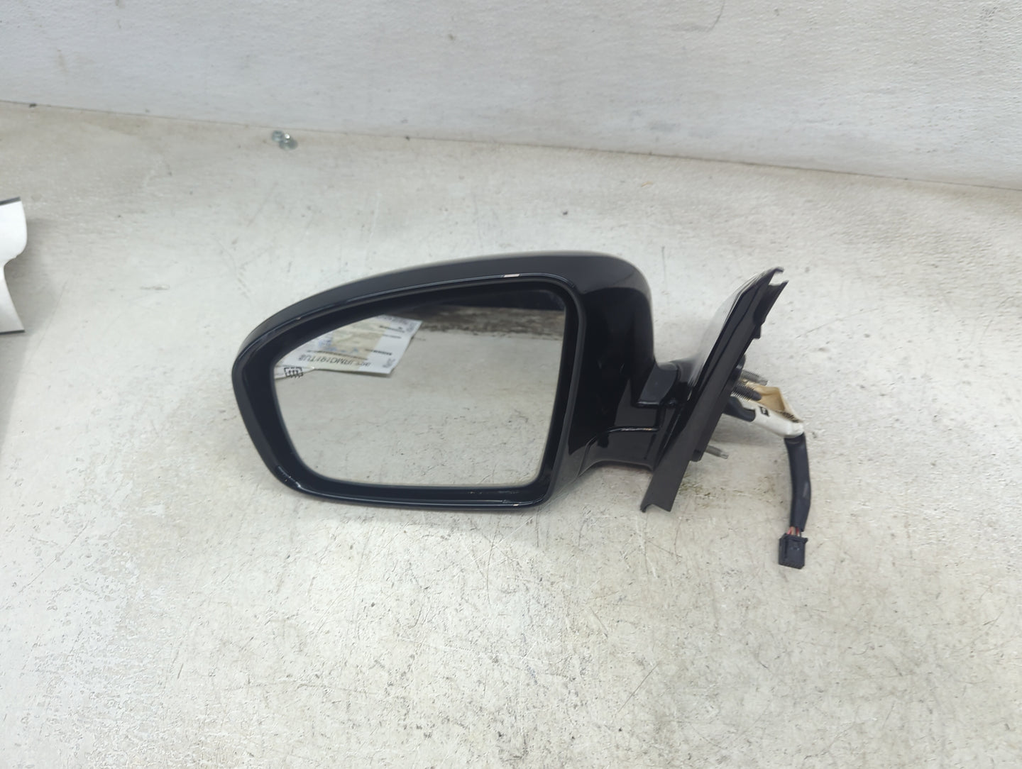 2017-2018 Honda Pilot Driver Side View Mirror - Left Door Mirror OEM Used - Oemusedautoparts1.com