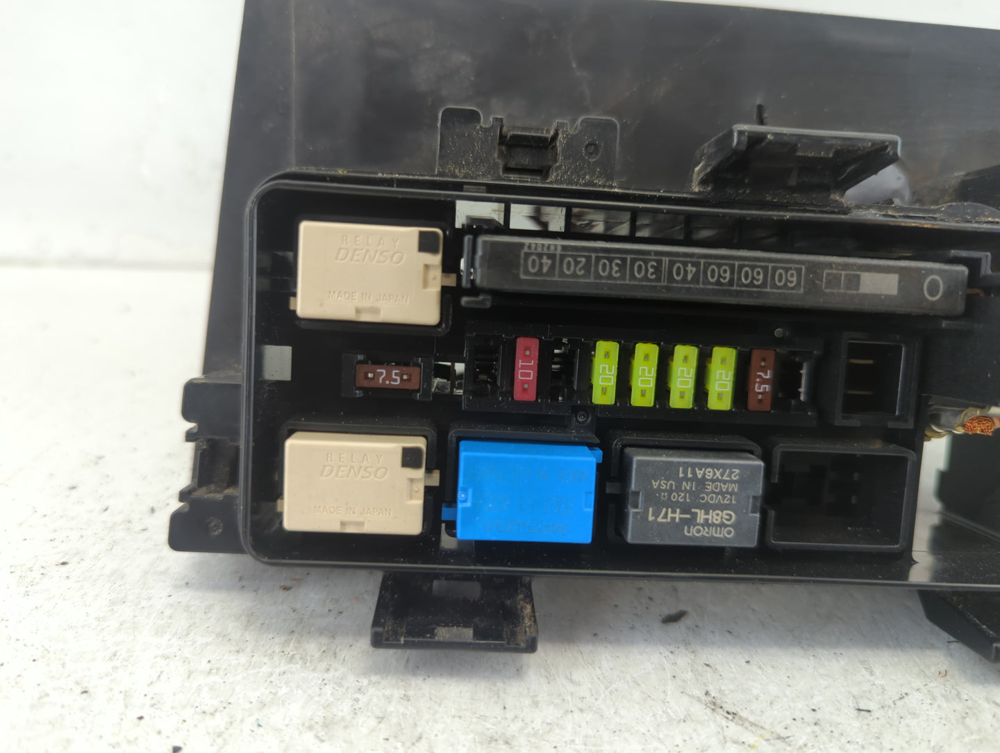 2016-2018 Honda Pilot Fusebox Fuse Box Panel Relay Module P/N:38243-TG7 7171-4427-30 Fits Fits 2016 2017 2018 OEM Used Auto 