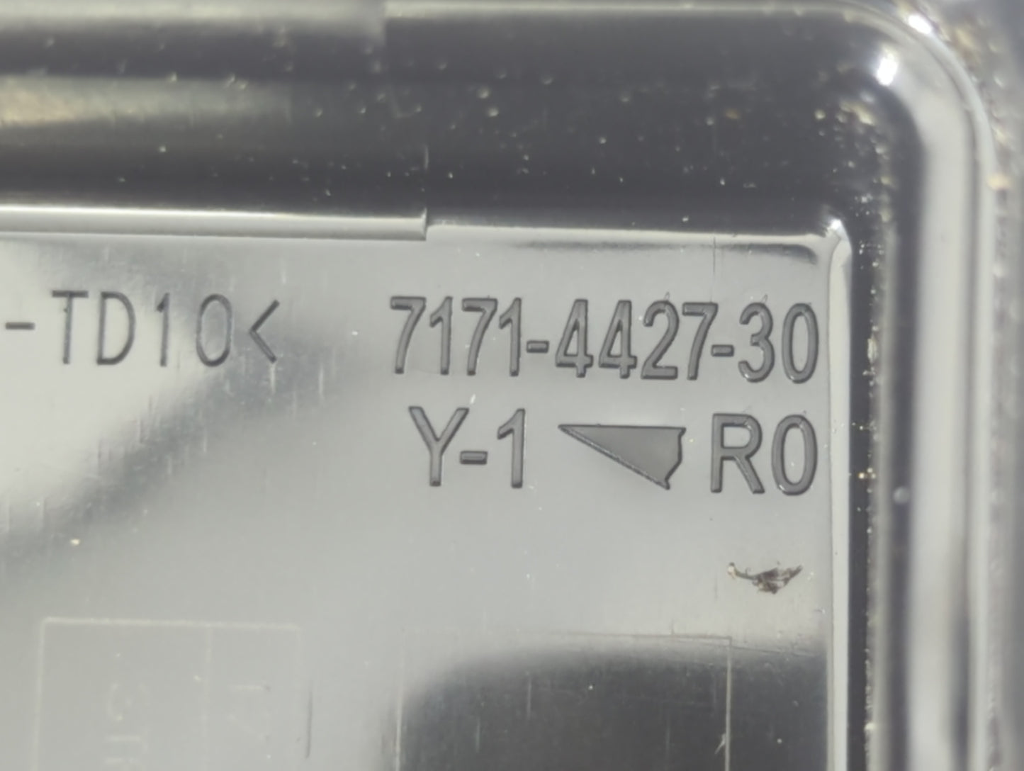 2016-2018 Honda Pilot Fusebox Fuse Box Panel Relay Module P/N:38243-TG7 7171-4427-30 Fits Fits 2016 2017 2018 OEM Used Auto 