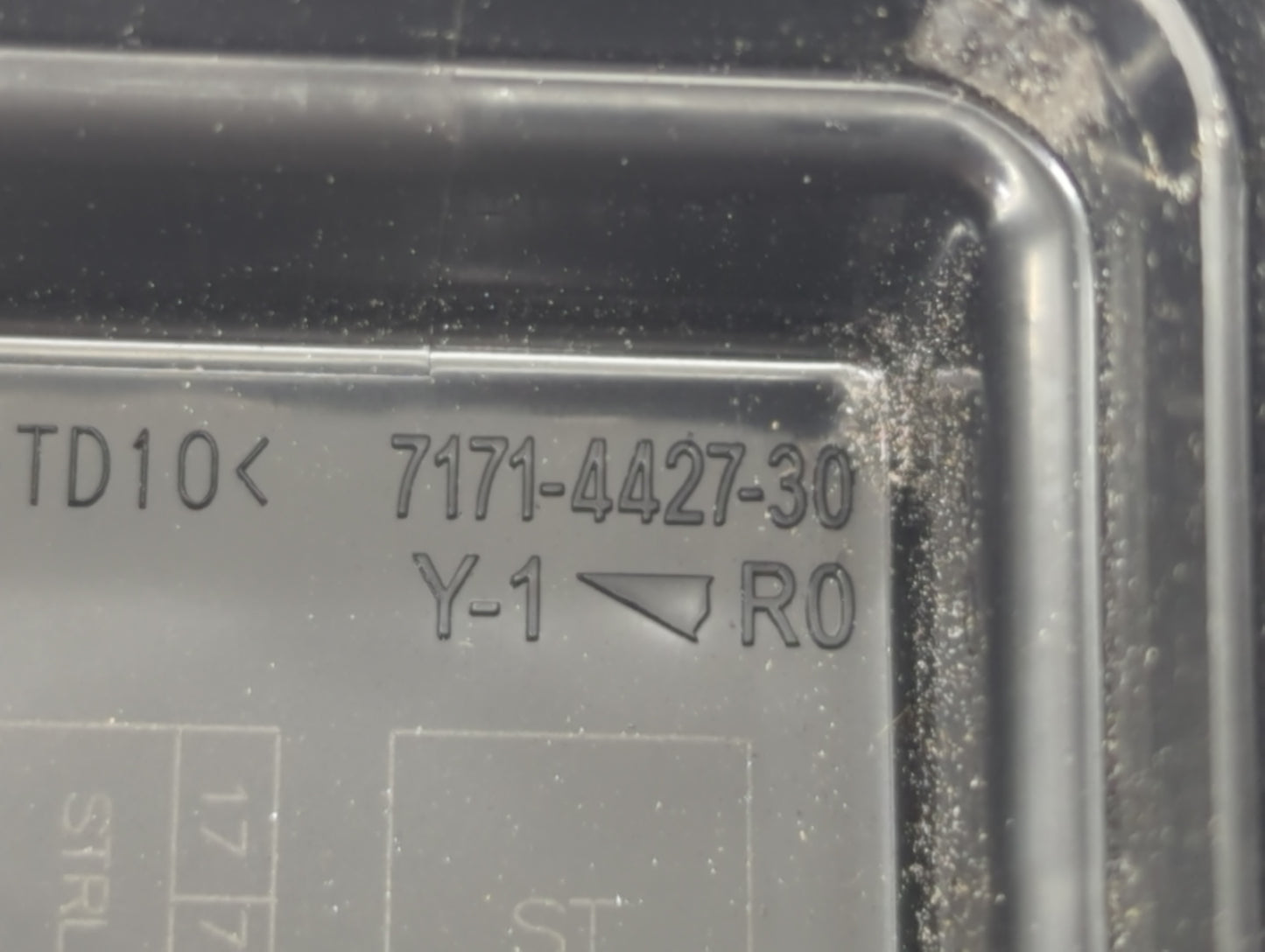 2016-2018 Honda Pilot Fusebox Fuse Box Panel Relay Module P/N:7171-4427-30 Fits Fits 2016 2017 2018 OEM Used Auto Parts - Oe