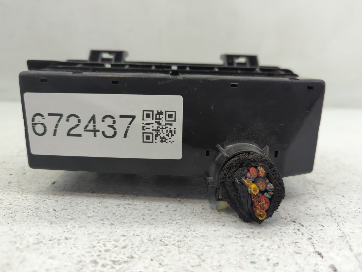 2016-2018 Honda Pilot Fusebox Fuse Box Panel Relay Module P/N:7171-4427-30 Fits Fits 2016 2017 2018 OEM Used Auto Parts - Oe