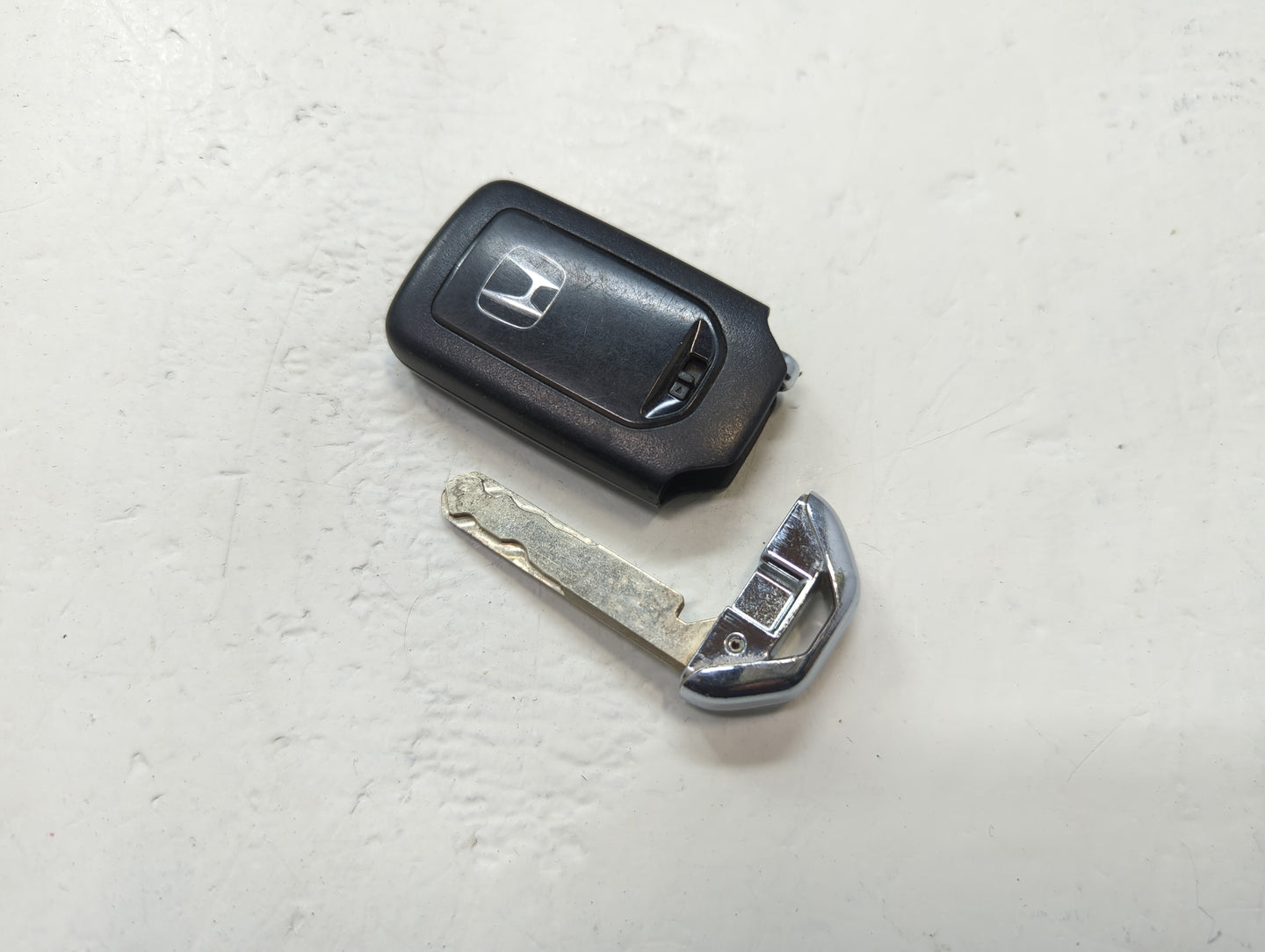 Honda Ridgeline Keyless Entry Remote Fob KR5V2X A2C97488300 72147-T6Z-A01 - Oemusedautoparts1.com