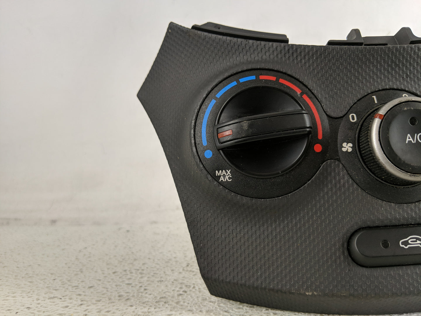 2018-2022 Hyundai Accent Climate Control Module Temperature AC/Heater Replacement P/N:97250-1RBL1 Fits OEM Used Auto Parts -