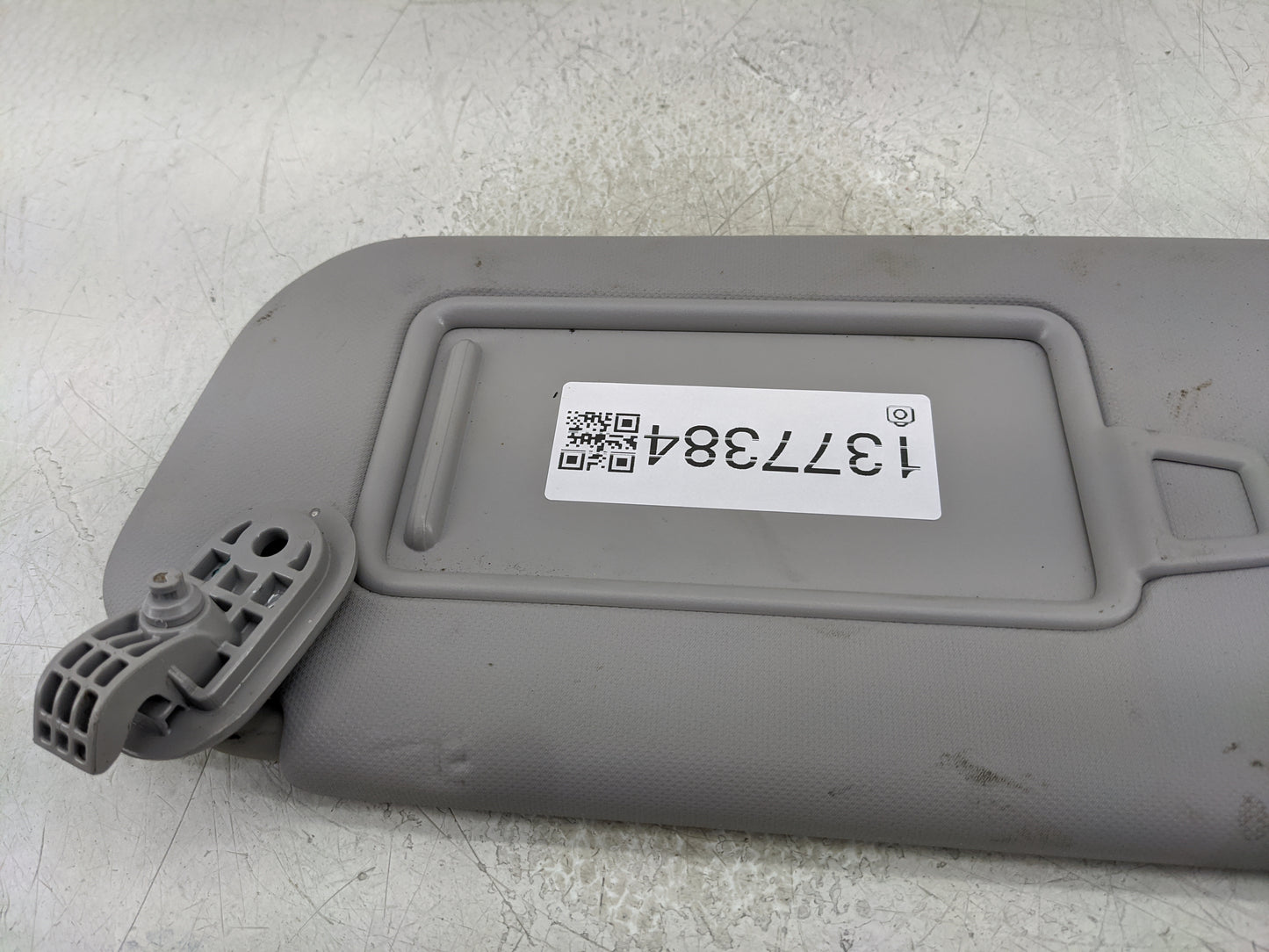 2018-2022 Hyundai Accent Sun Visor Shade Replacement Passenger Right Mirror Fits Fits 2018 2019 2020 2021 2022 OEM Used Auto