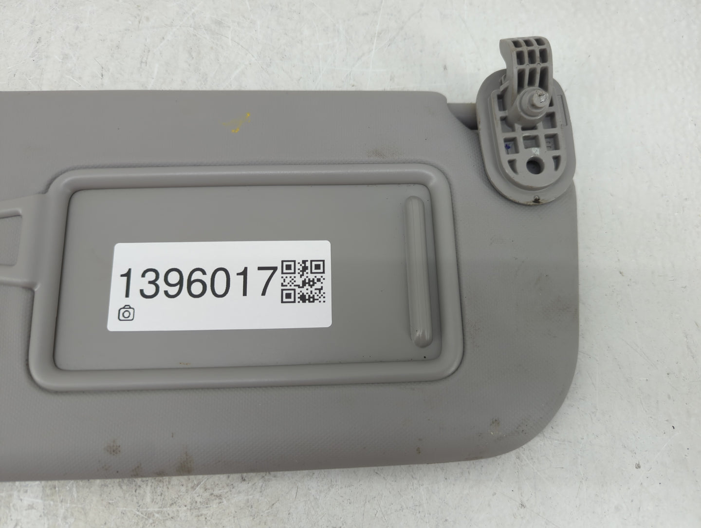 2018-2022 Hyundai Accent Sun Visor Shade Replacement Driver Left Mirror Fits Fits 2018 2019 2020 2021 2022 OEM Used Auto Par