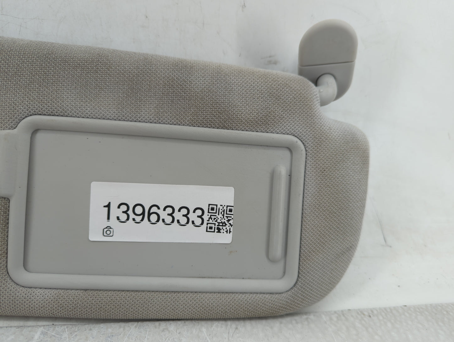 2018-2022 Hyundai Accent Sun Visor Shade Replacement Passenger Right Mirror Fits Fits 2018 2019 2020 2021 2022 OEM Used Auto