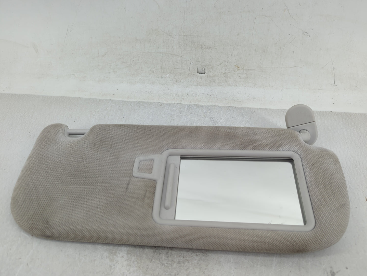 2018-2022 Hyundai Accent Sun Visor Shade Replacement Passenger Right Mirror Fits Fits 2018 2019 2020 2021 2022 OEM Used Auto