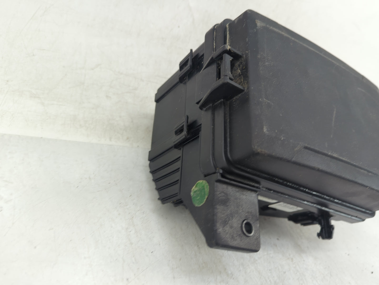 2018-2019 Hyundai Accent Fusebox Fuse Box Panel Relay Module Fits Fits 2018 2019 OEM Used Auto Parts - Oemusedautoparts1.com