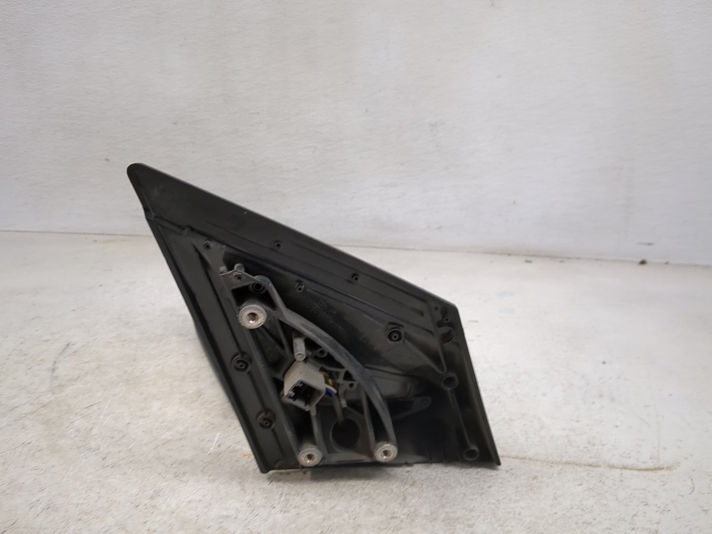 2018-2022 Hyundai Accent Driver Side View Mirror - Left Door Mirror OEM Used - Oemusedautoparts1.com