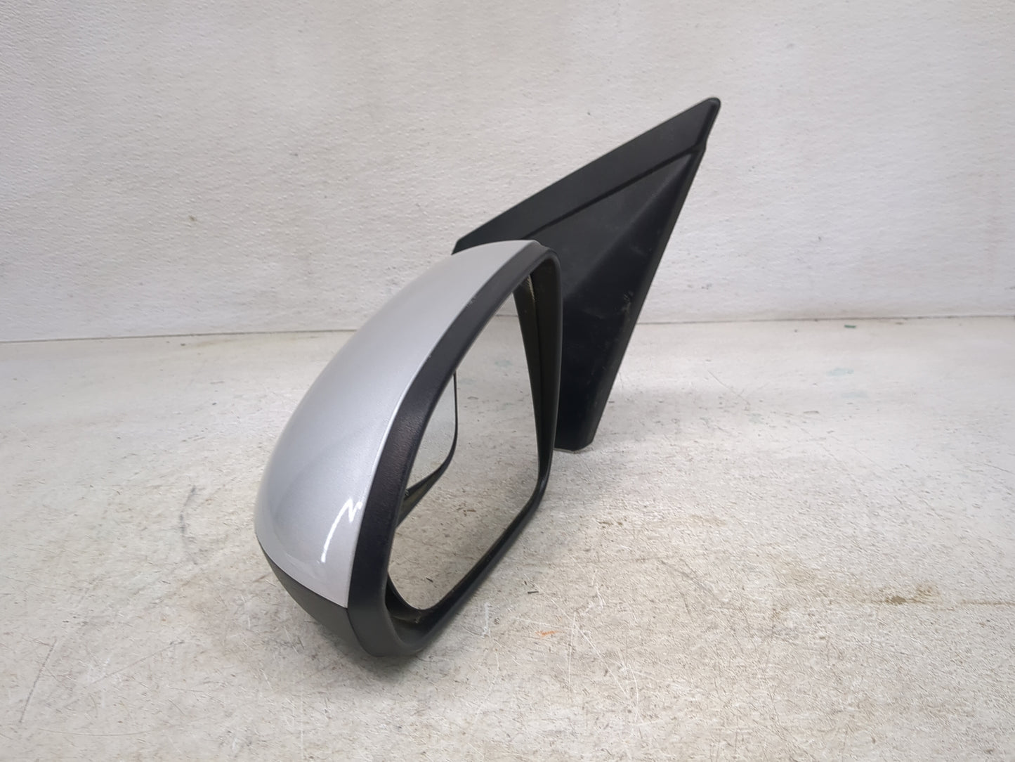 2018-2022 Hyundai Accent Driver Side View Mirror - Left Door Mirror OEM Used - Oemusedautoparts1.com