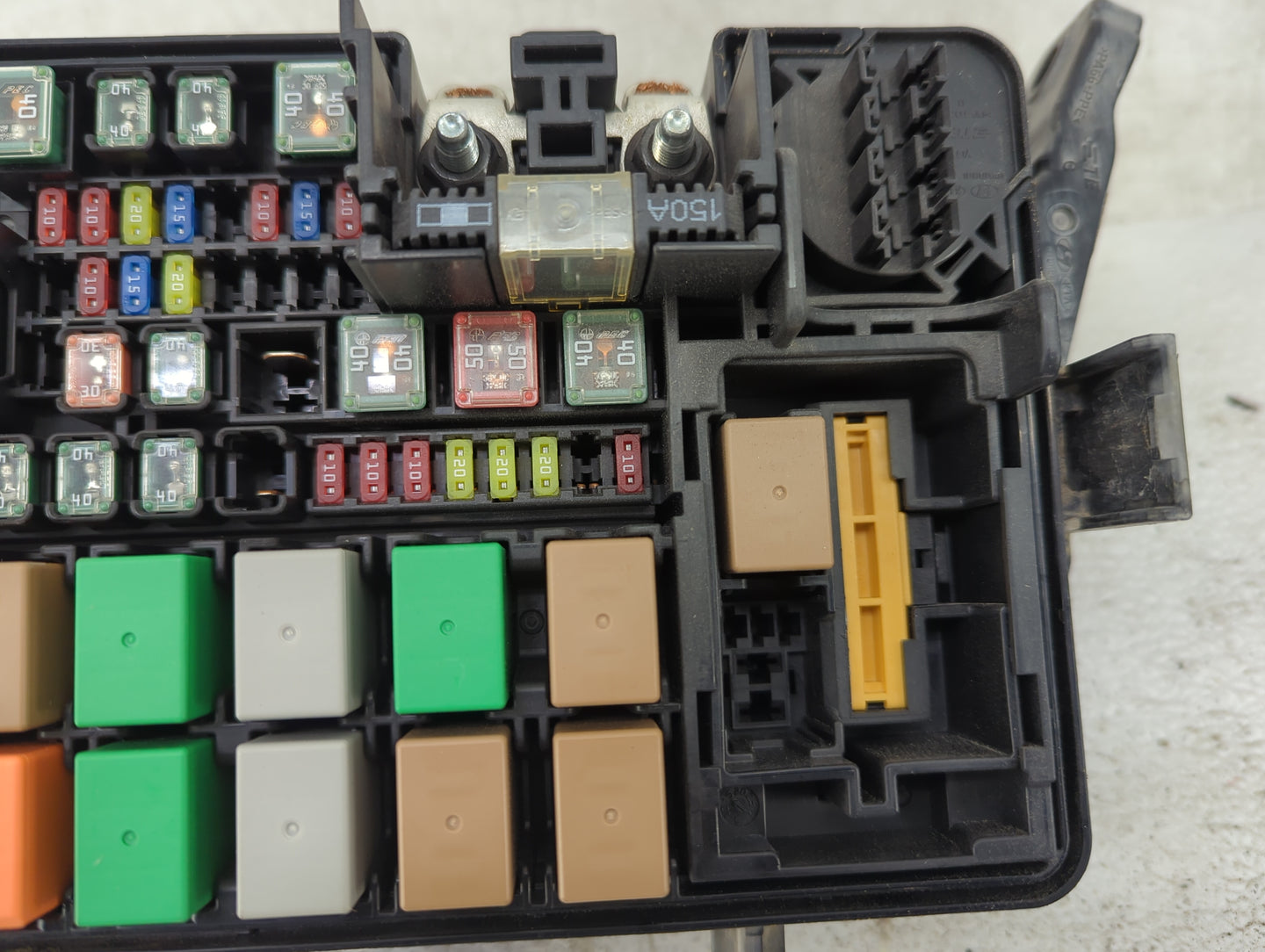 2018-2019 Hyundai Accent Fusebox Fuse Box Panel Relay Module P/N:91420 J0440 Fits Fits 2018 2019 OEM Used Auto Parts - Oemus