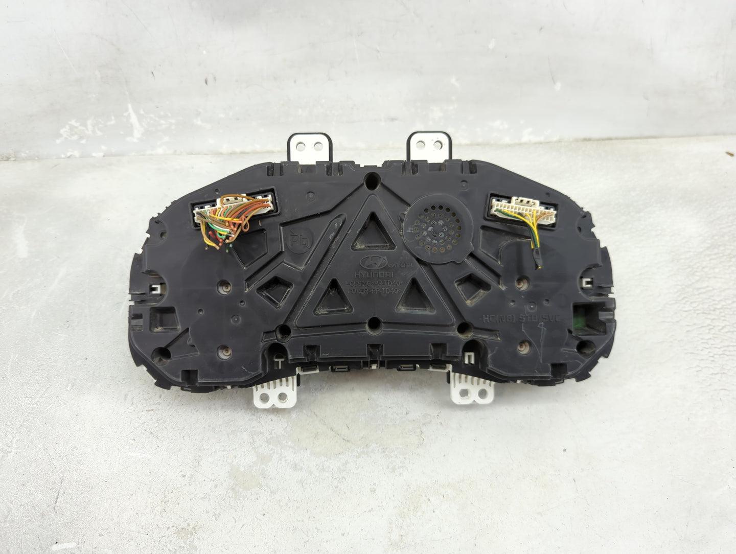 2018 Hyundai Accent Instrument Cluster Speedometer Gauges P/N:94001-J0030 P940J030 Fits OEM Used Auto Parts - Oemusedautopar
