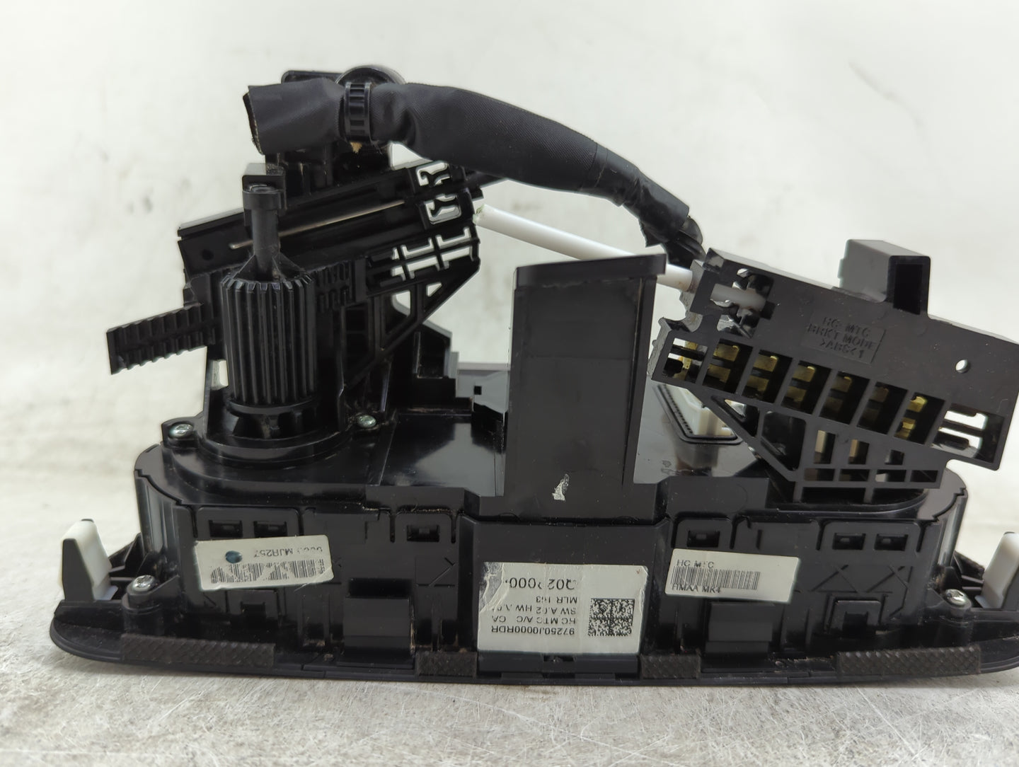 2018-2022 Hyundai Accent Climate Control Module Temperature AC/Heater Replacement P/N:97250J0000RDR 97250-J0XXX Fits OEM Use