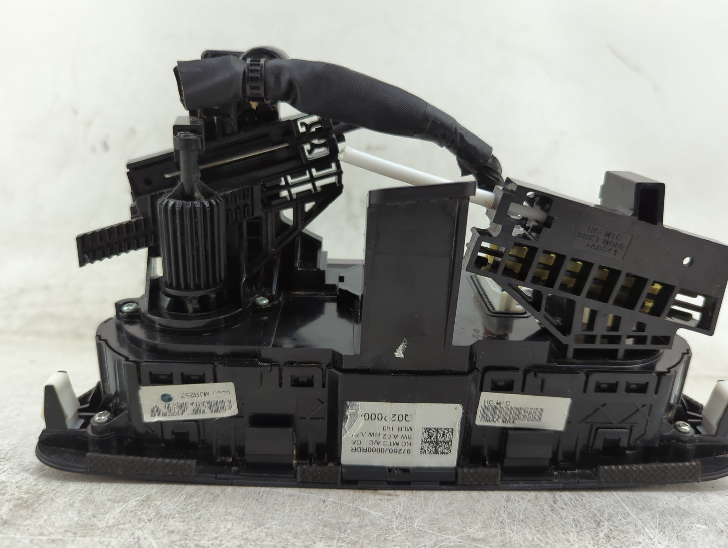 2018-2022 Hyundai Accent Climate Control Module Temperature AC/Heater Replacement P/N:97250J0000RDR 97250-J0XXX Fits OEM Use