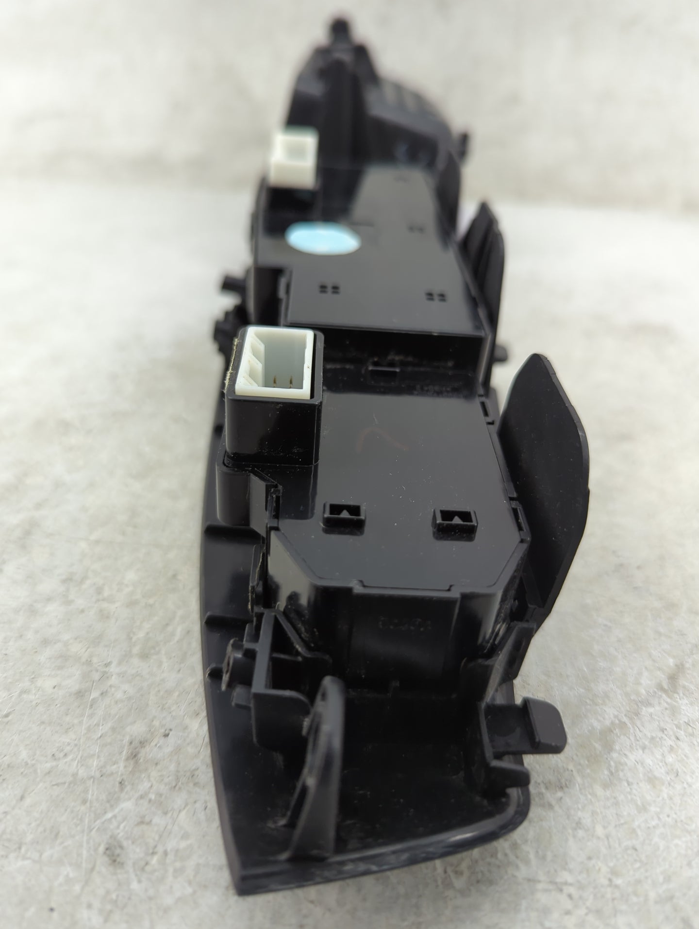 2018-2022 Hyundai Accent Master Power Window Switch Replacement Driver Side Left Fits Fits 2018 2019 2020 2021 2022 OEM Used