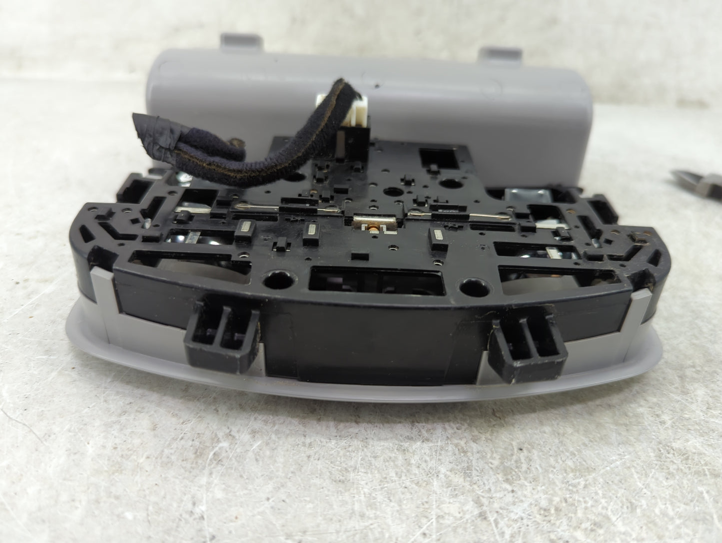 2018 Hyundai Accent Overhead Roof Console - Oemusedautoparts1.com