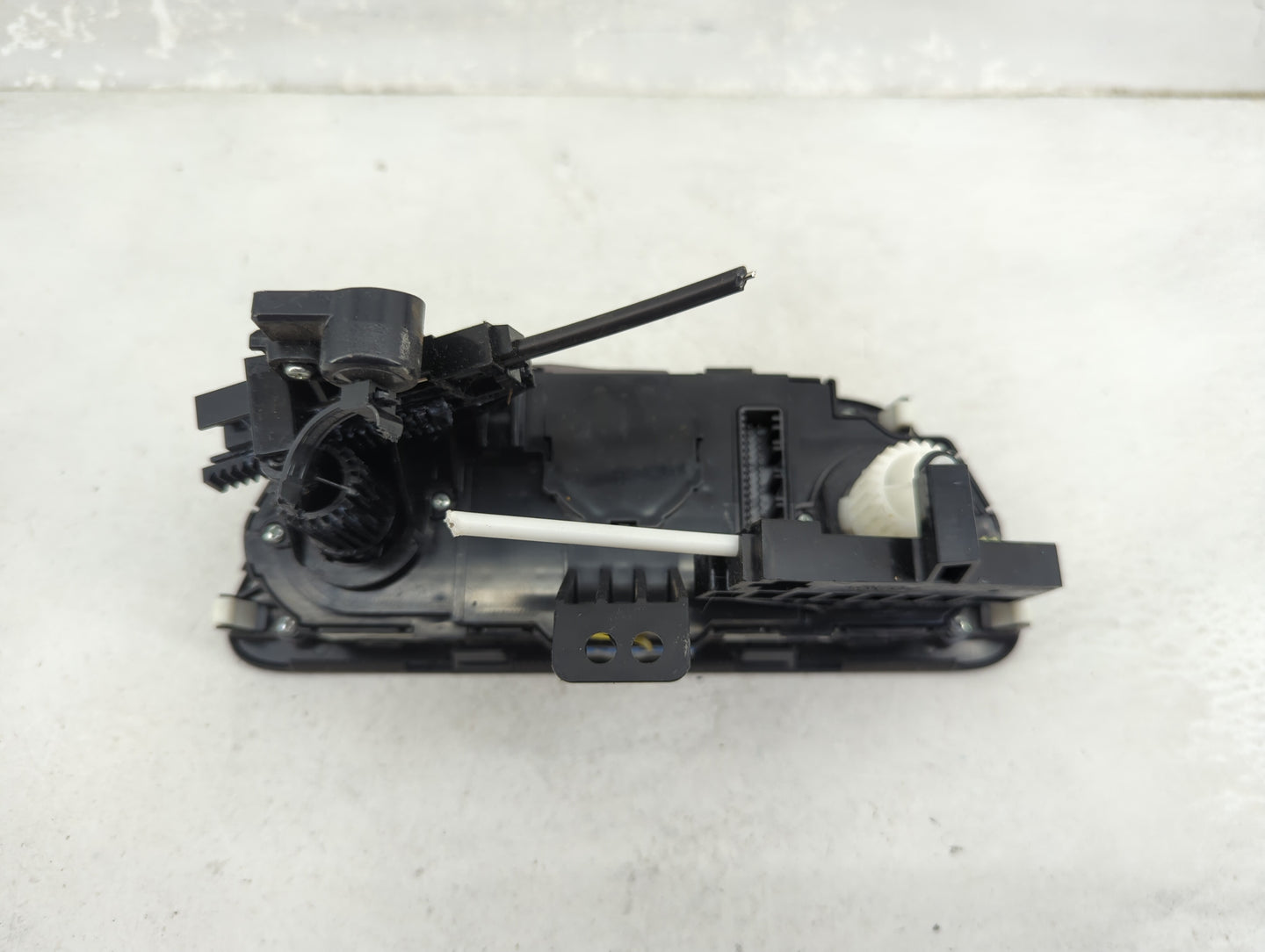 2018-2022 Hyundai Accent Climate Control Module Temperature AC/Heater Replacement P/N:97250J0000RDR Fits OEM Used Auto Parts