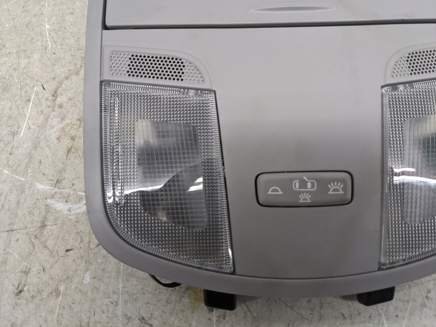 2018 Hyundai Accent Overhead Roof Console Gray - Oemusedautoparts1.com
