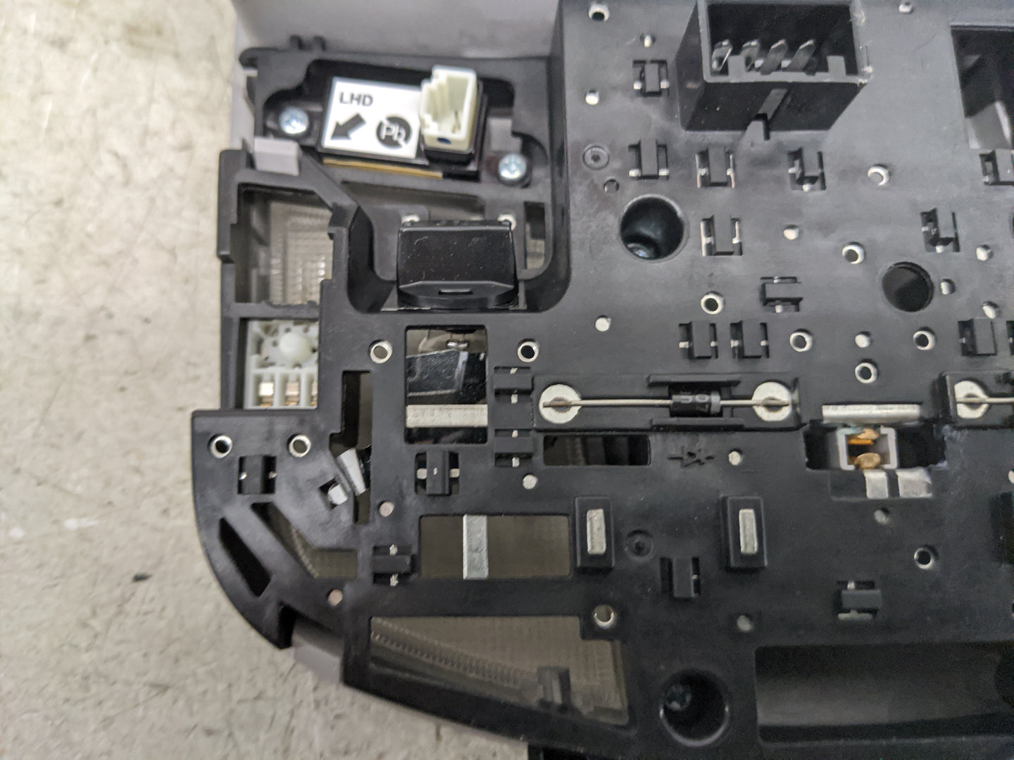 2018 Hyundai Accent Overhead Roof Console Gray - Oemusedautoparts1.com