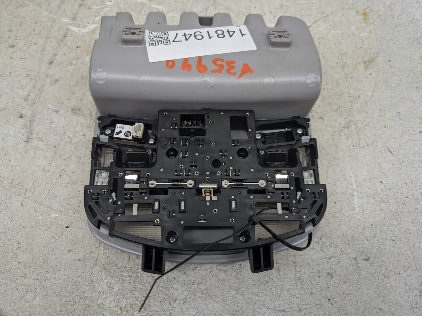 2018 Hyundai Accent Overhead Roof Console Gray - Oemusedautoparts1.com