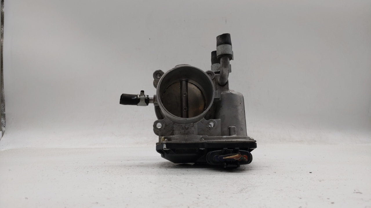 2012-2019 Hyundai Accent Throttle Body P/N:35100-2B300 Fits Fits 2012 2013 2014 2015 2016 2017 2018 2019 OEM Used Auto Parts