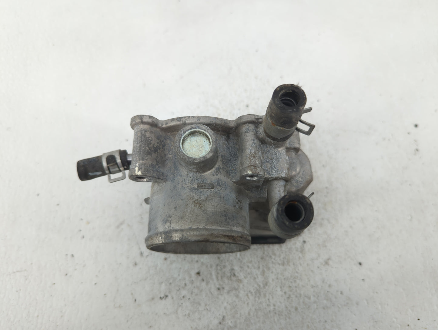 2012-2019 Hyundai Accent Throttle Body P/N:5304 07U01 35100-2B300 Fits Fits 2012 2013 2014 2015 2016 2017 2018 2019 OEM Used