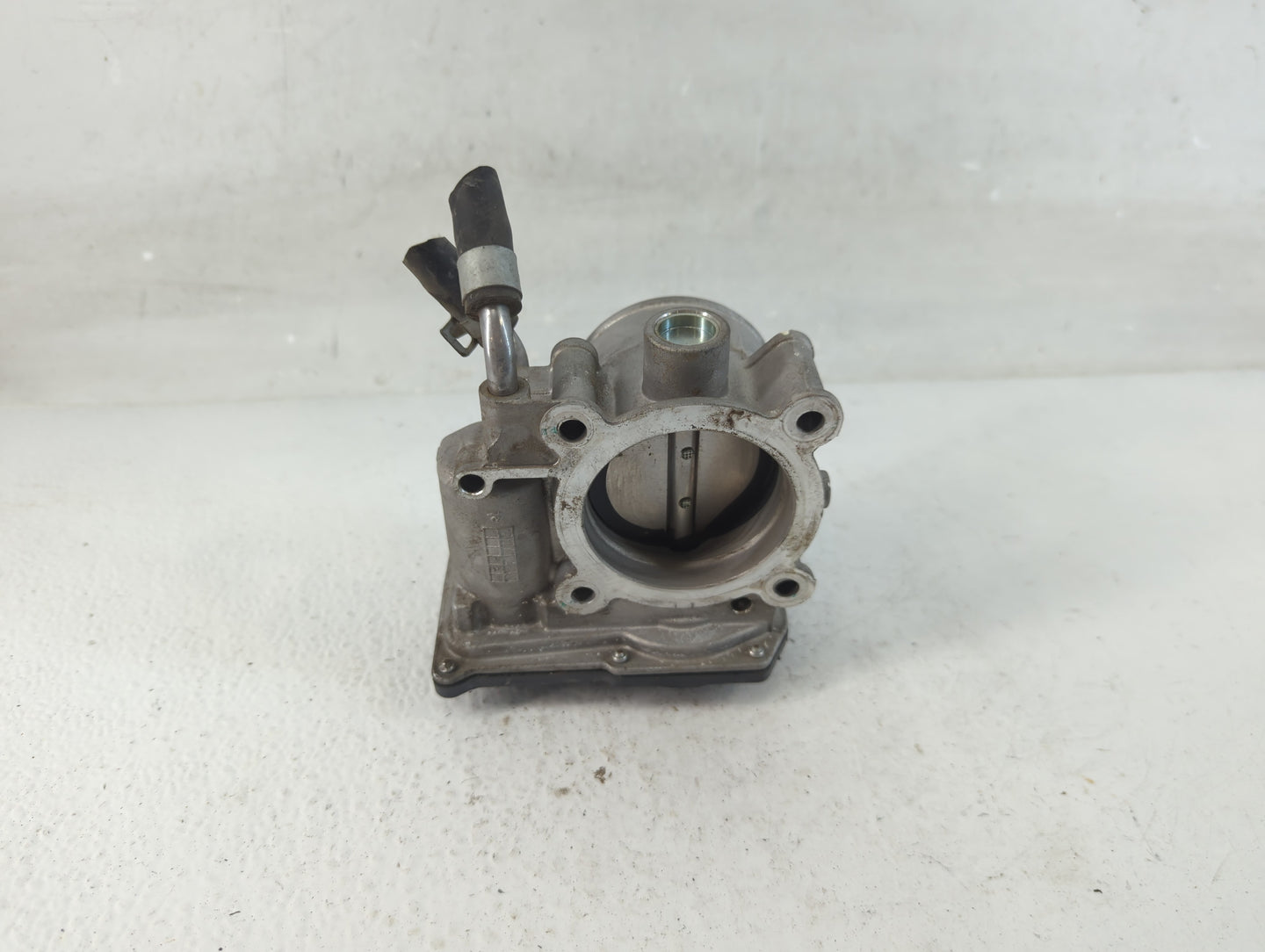 2011-2020 Hyundai Elantra Throttle Body P/N:35100-2E000 Fits Fits 2011 2012 2013 2014 2015 2016 2017 2018 2019 2020 2021 OEM
