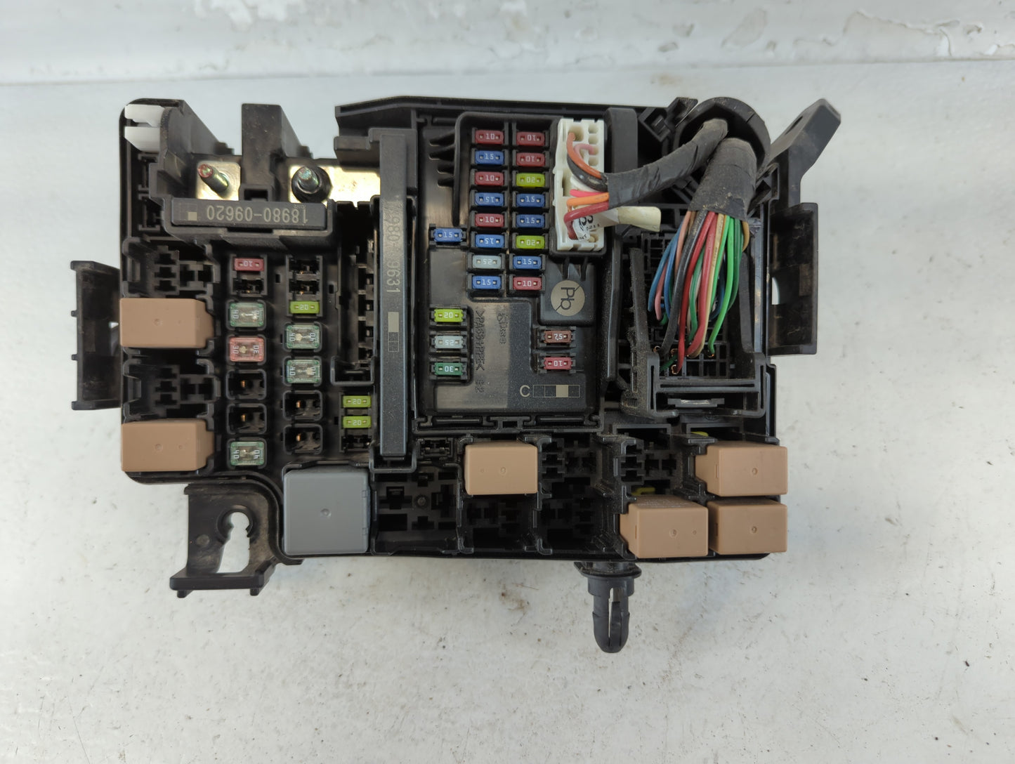 2018 Hyundai Elantra Fusebox Fuse Box Panel Relay Module P/N:91219 G3210 Fits OEM Used Auto Parts - Oemusedautoparts1.com