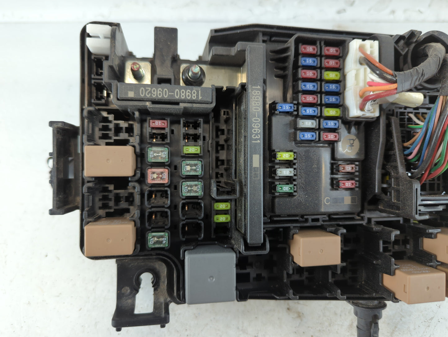 2018 Hyundai Elantra Fusebox Fuse Box Panel Relay Module P/N:91219 G3210 Fits OEM Used Auto Parts - Oemusedautoparts1.com