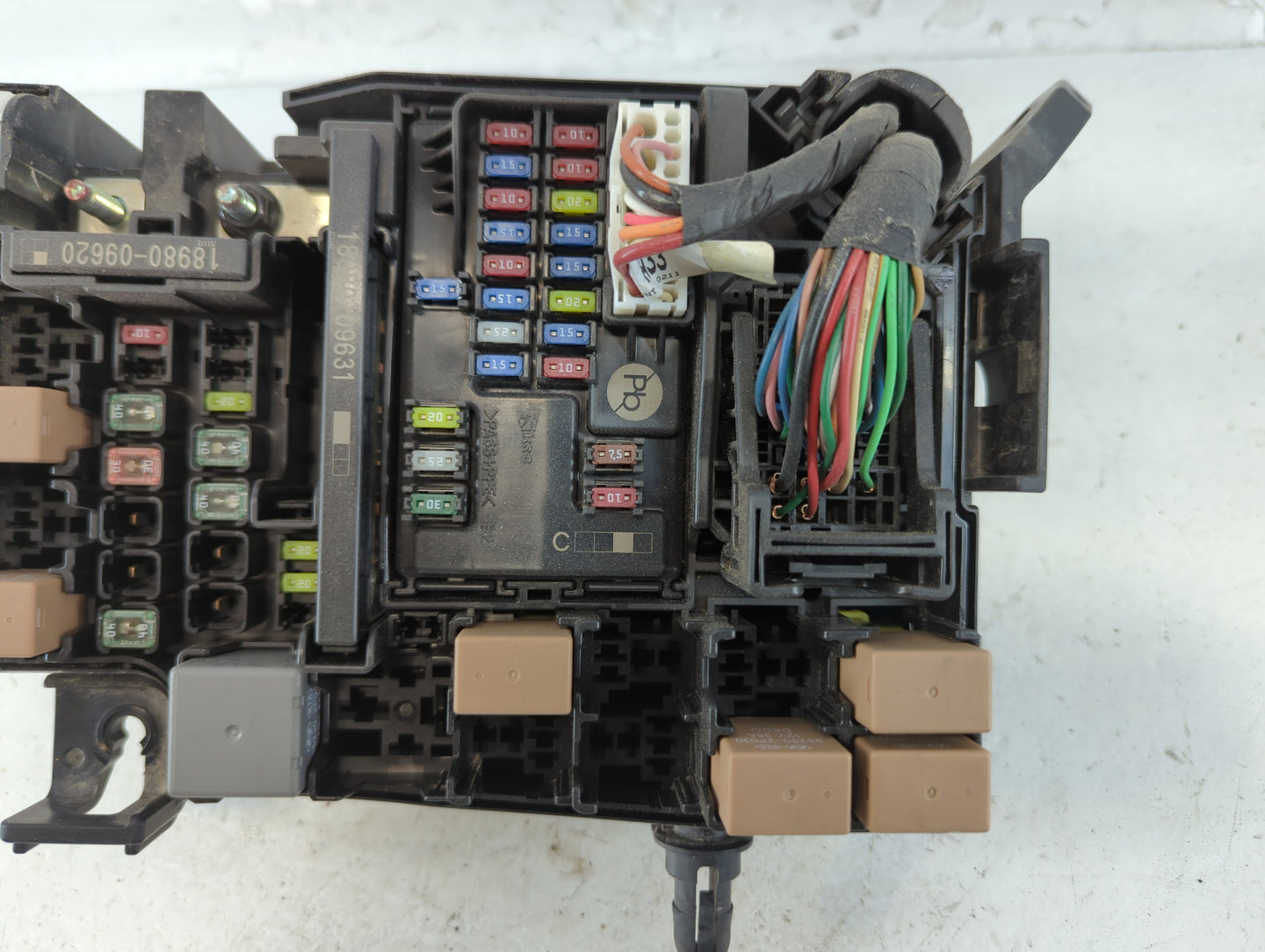 2018 Hyundai Elantra Fusebox Fuse Box Panel Relay Module P/N:91219 G3210 Fits OEM Used Auto Parts - Oemusedautoparts1.com