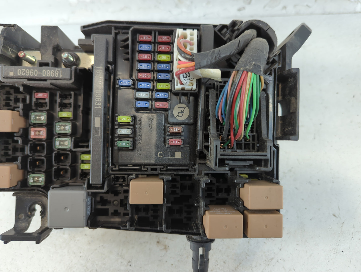 2018 Hyundai Elantra Fusebox Fuse Box Panel Relay Module P/N:91219 G3210 Fits OEM Used Auto Parts - Oemusedautoparts1.com