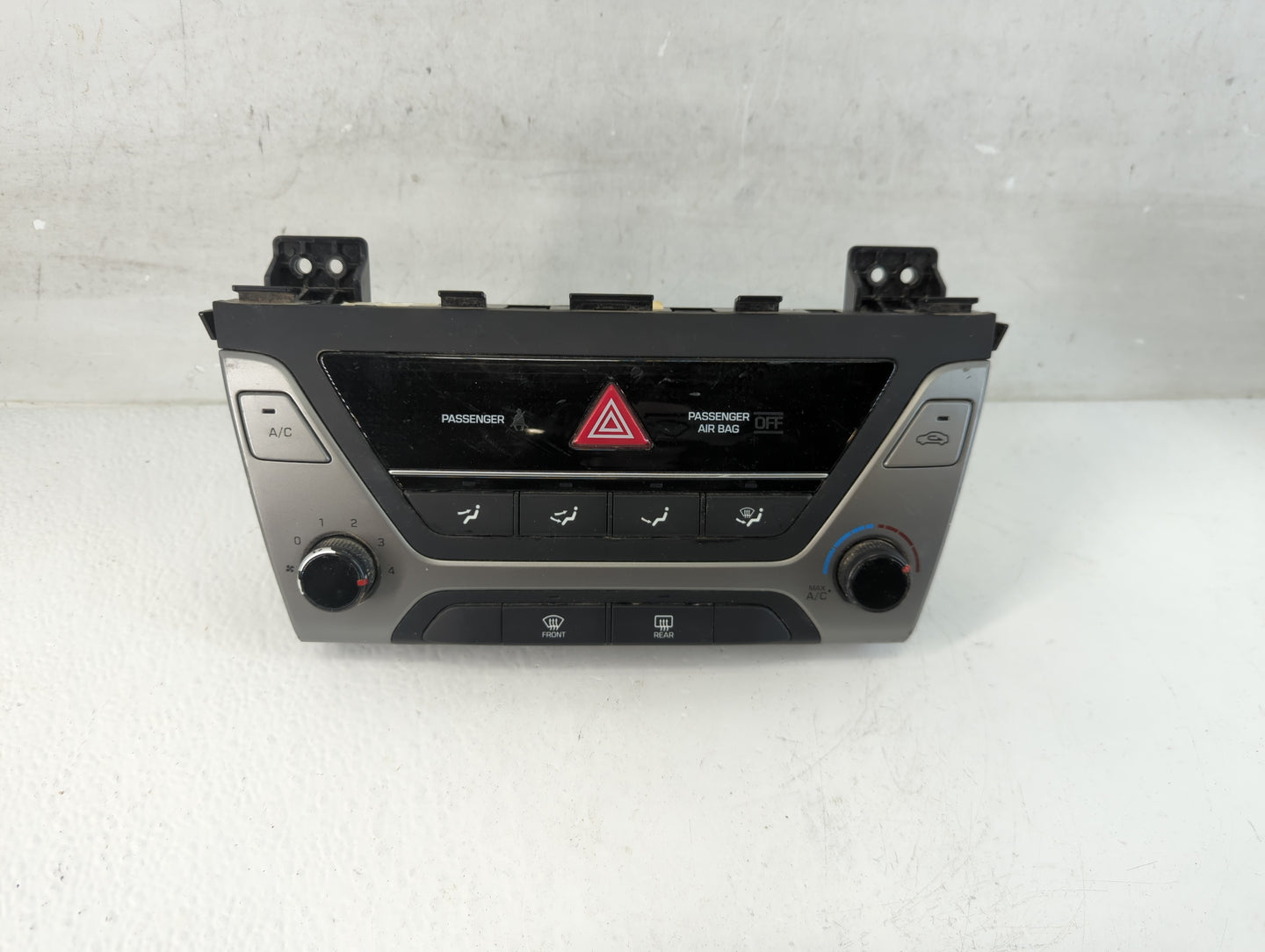 2018-2020 Hyundai Elantra Climate Control Module Temperature AC/Heater Replacement P/N:97250-F20614X Fits Fits 2018 2019 202