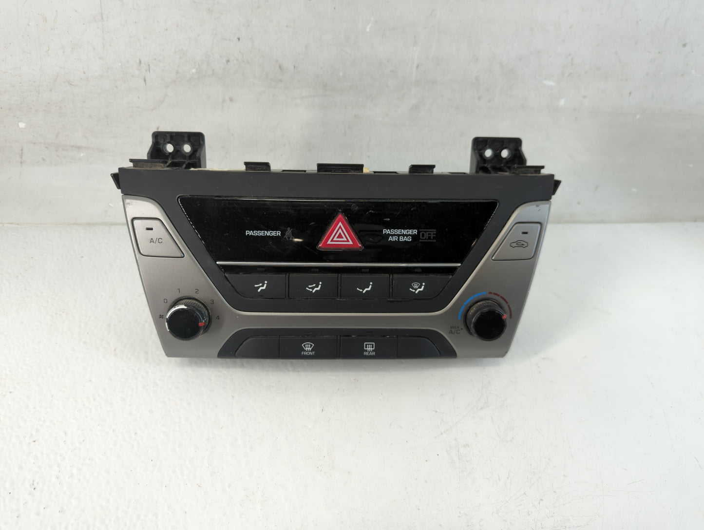 2018-2020 Hyundai Elantra Climate Control Module Temperature AC/Heater Replacement P/N:97250-F20614X Fits Fits 2018 2019 202