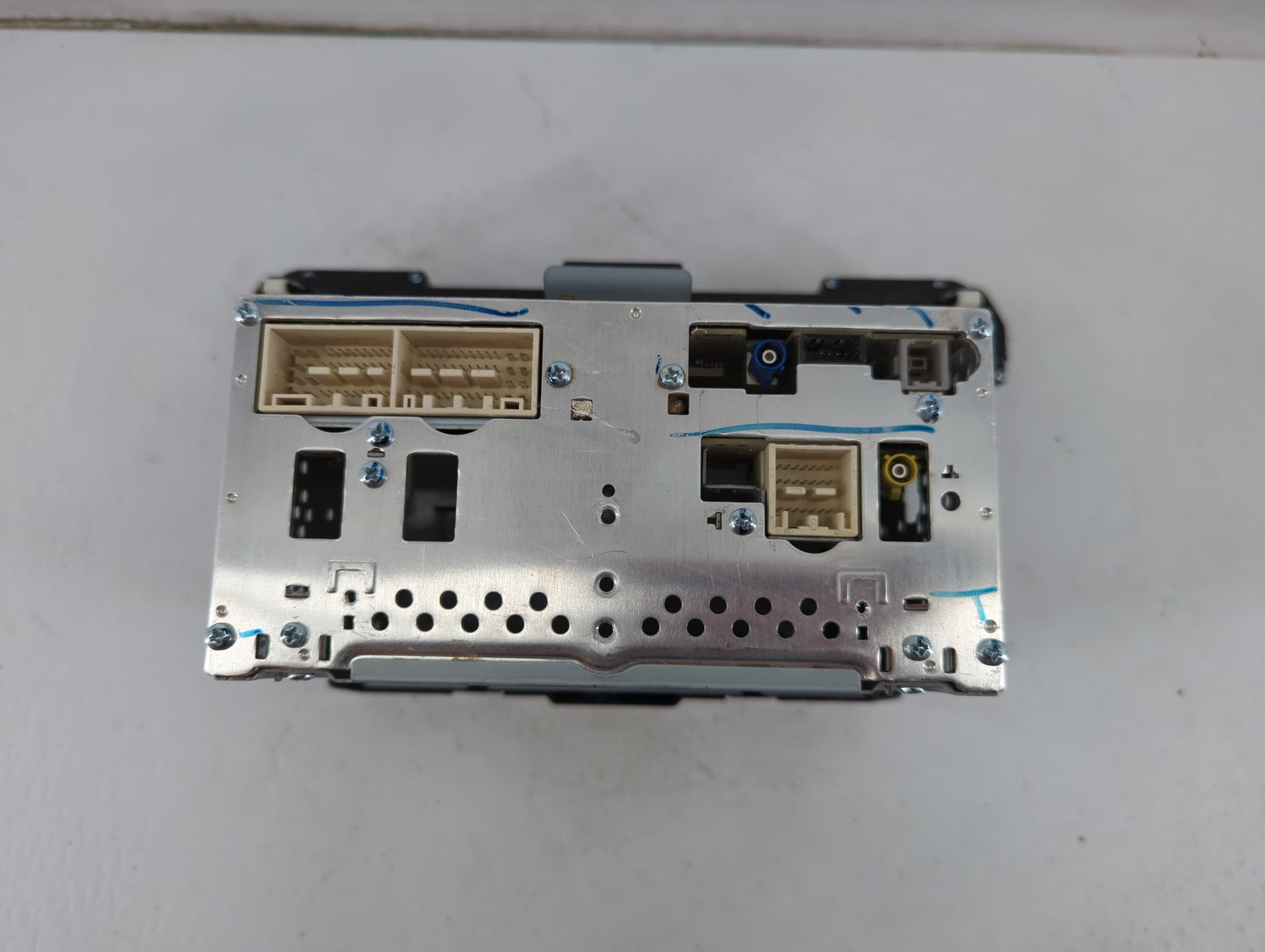 2017-2018 Hyundai Elantra Radio AM FM Cd Player Receiver Replacement P/N:96160-F2101UAT Fits Fits 2017 2018 OEM Used Auto Pa