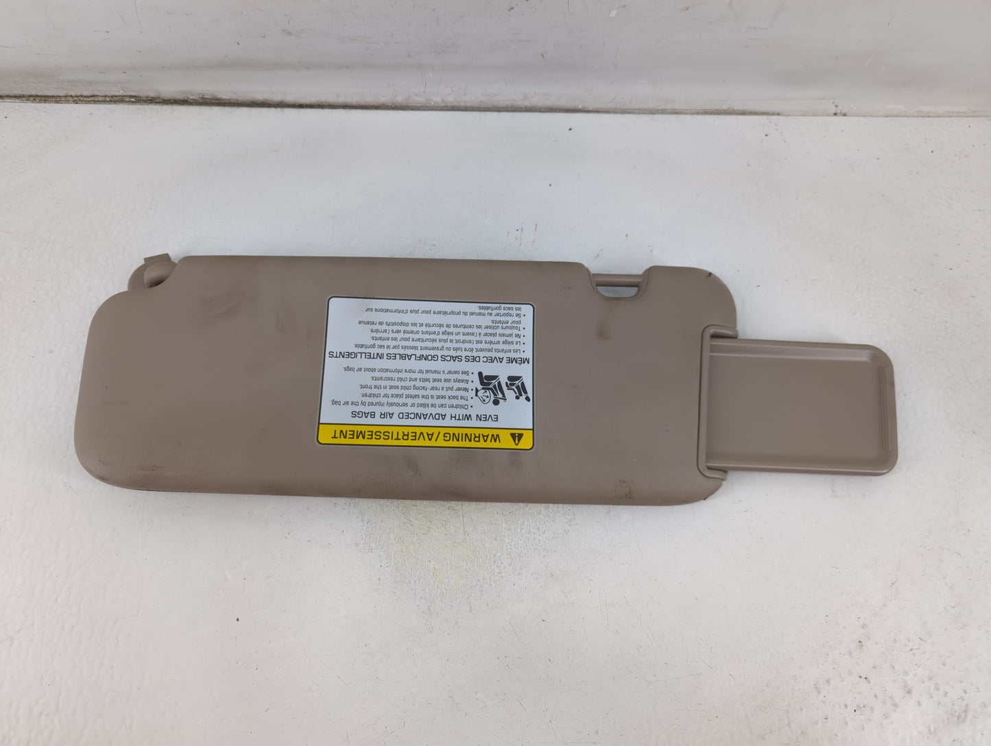 2017-2020 Hyundai Elantra Sun Visor Shade Replacement Passenger Right Mirror Fits Fits 2017 2018 2019 2020 OEM Used Auto Par