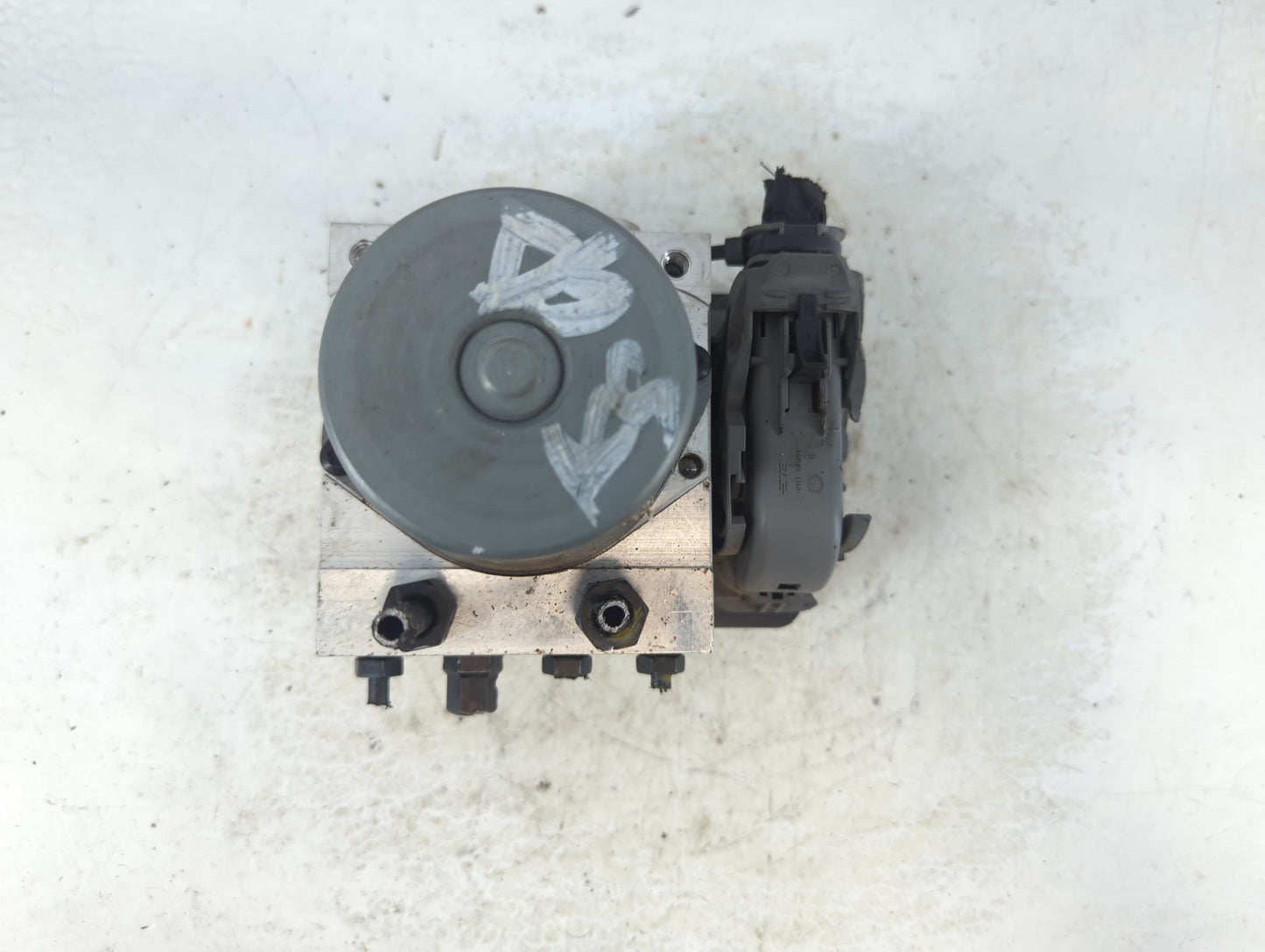 2017-2019 Hyundai Elantra ABS Pump Control Module Replacement P/N:52589-20500 58920-F2500, 58900-F2500 Fits Fits 2017 2018 2