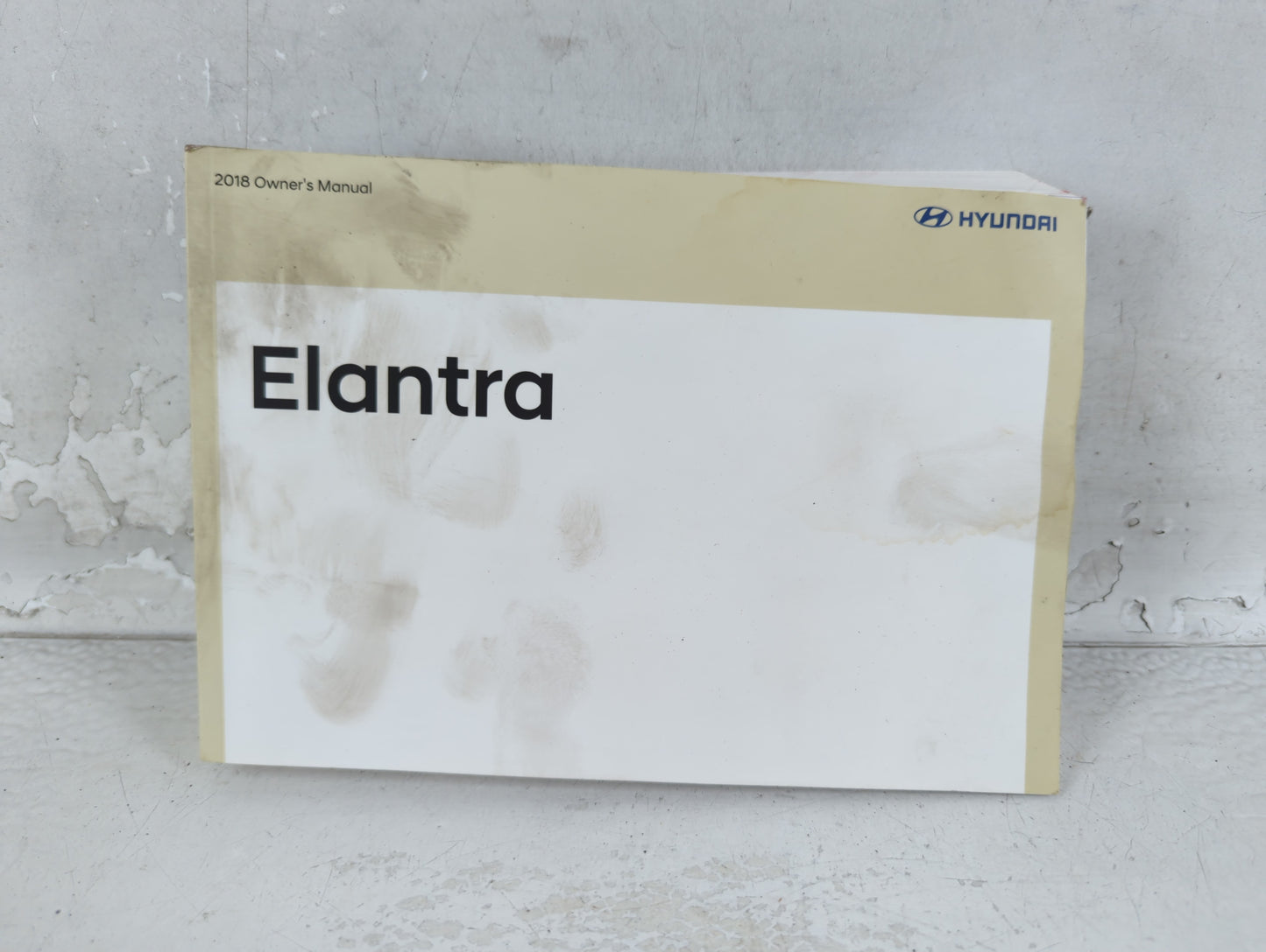 2018 Hyundai Elantra Owners Manual Book Guide P/N:JF3O-EU79E OEM Used Auto Parts - Oemusedautoparts1.com