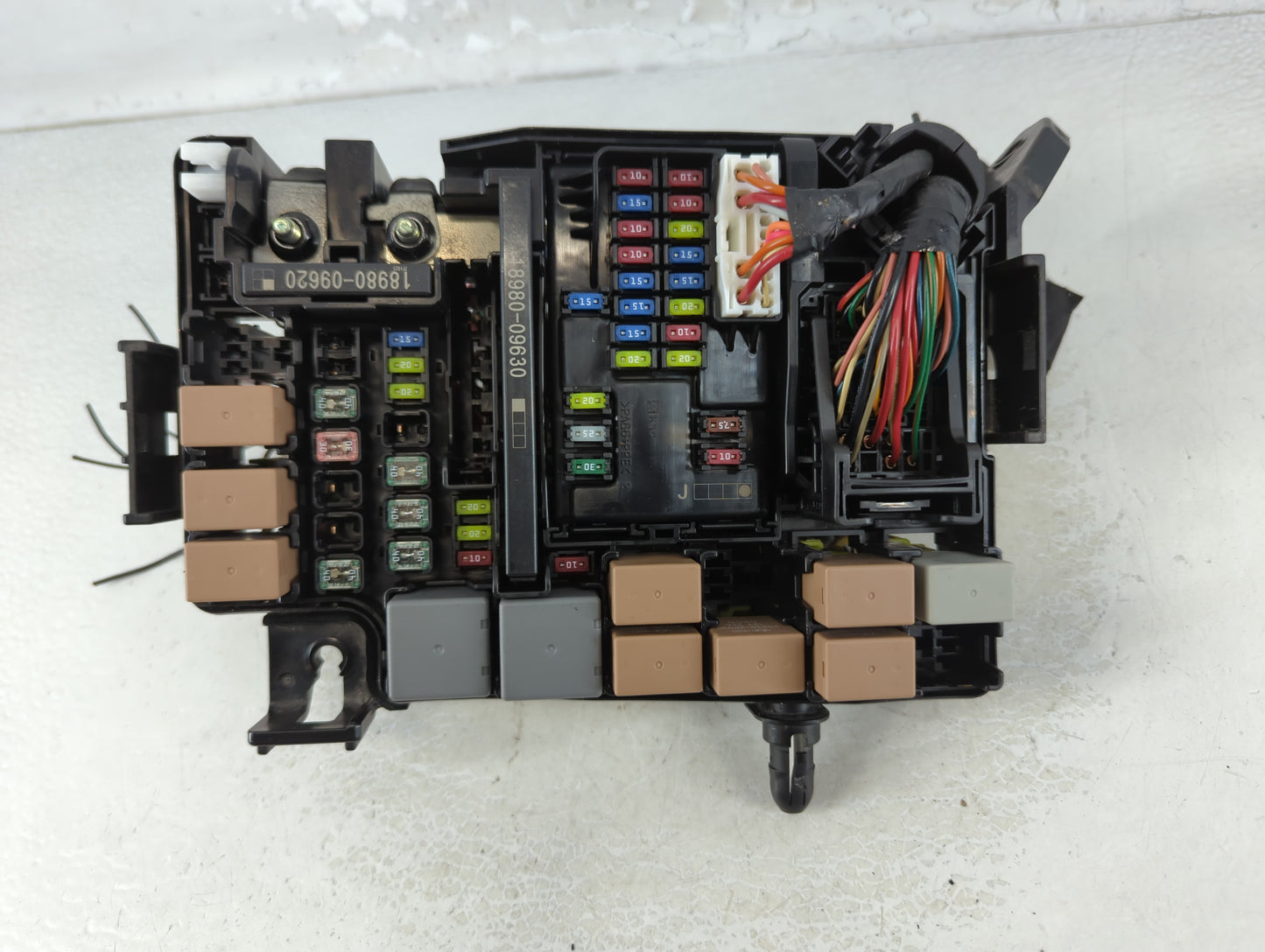 2018 Hyundai Elantra Fusebox Fuse Box Panel Relay Module P/N:91203 F2386 Fits OEM Used Auto Parts - Oemusedautoparts1.com